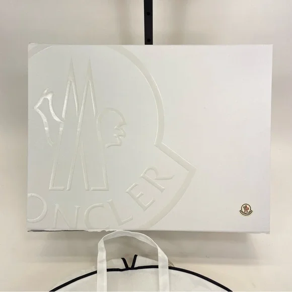 ❣️2X HP❣️ Moncler Maya Fur Jacket 5/XL Black - Picture 10 of 16